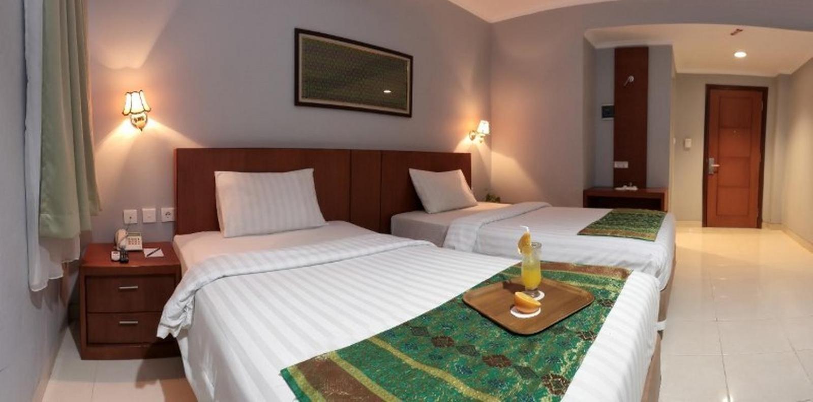 Azza Hotel パレンバン エクステリア 写真